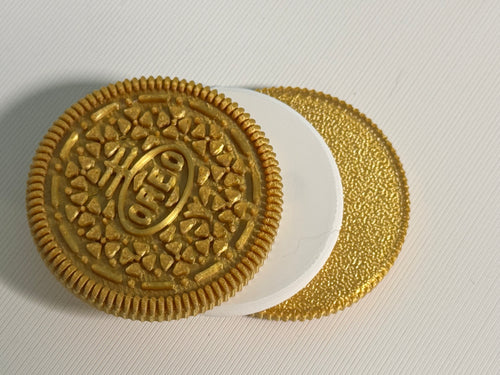 Metallic Gold Magnetic Oreo Fidget Toy