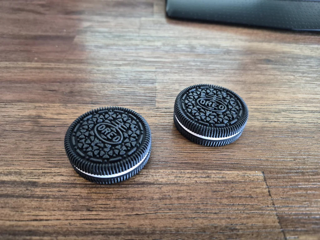 Original Magnetic Oreo Fidget Toy